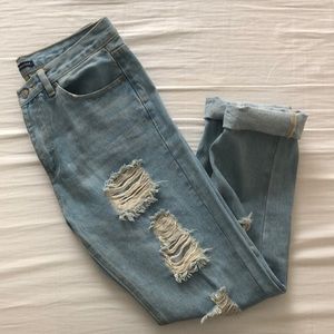 Brandy Melville Boyfriend Jeans